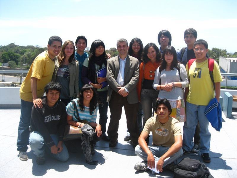 Government Professor Steven R. Levitsky is photographed while teaching abroad with his students from Universidad Católica del Perú.