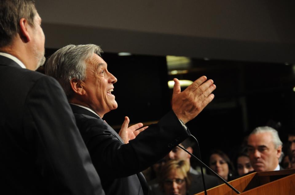 Despite recent protests about his new policy to privatize education, the Chilean President H.E. Sebastián Piñera delivered an optimistic speech about the future of Chile's education system.  In addition, he spoke of the Chilean economy, its international initiatives, and his times as a Harvard graduate student studying Economics.  