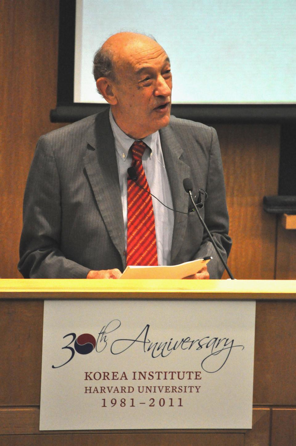 Ezra F. Vogel, Henry Ford II Professor of the Social Sciences Emeritus, gives a special lecture on 60 years of Korean Studies at Harvard at the 30th anniversary celebration of the Korean Institute in Tsai Auditorium on Thursday.