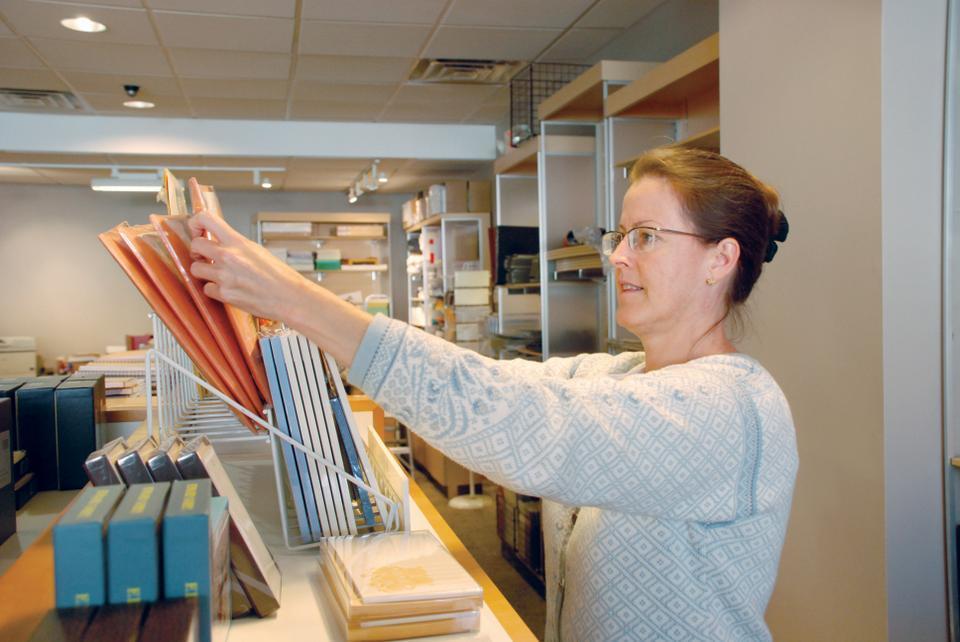 Bob Slate Stationery is returning to Harvard Square at 30 Brattle St. under the new ownership of Laura E. Donohue ’85. The store will continue to sell pens, cards, evelopes, art supplies, and journals to all stationery lovers.