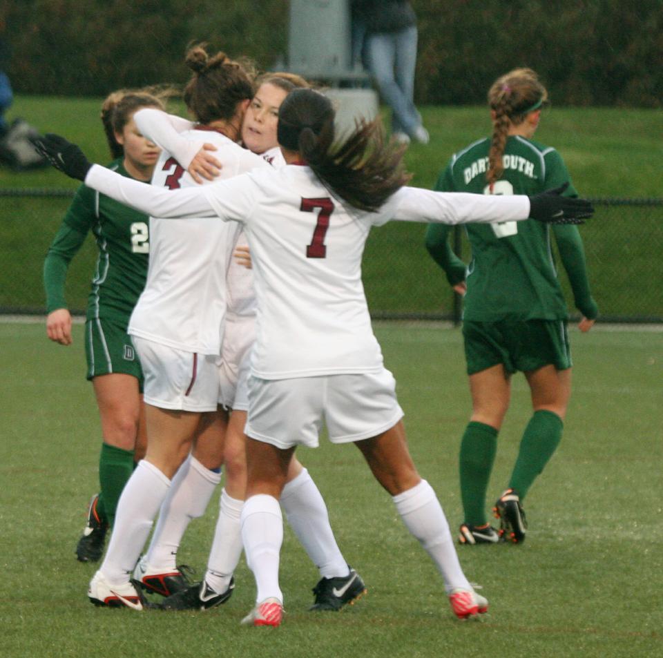 A last-minute 2-1 win over Dartmouth Saturday helped Harvard clinch a share of the Ivy title.