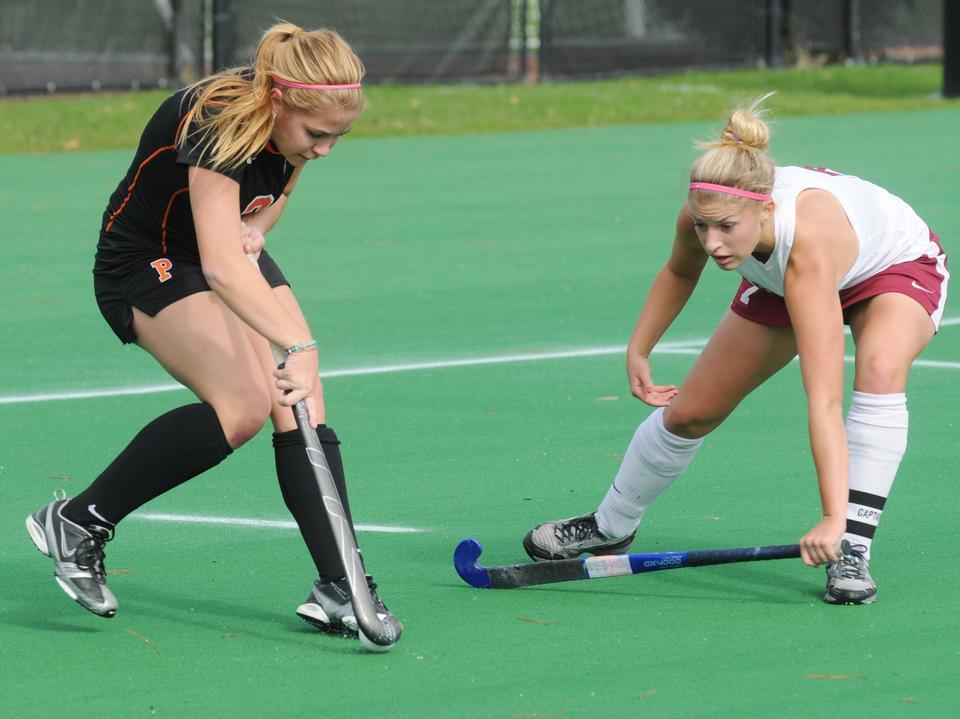 Co-captain Carly Dickson, shown here in earlier play, had a team-high three shots in the squad’s season finale at Columbia Saturday afternoon, but the veteran’s efforts were not enough to lead Harvard to its first winning season in seven years. The Crimson (8-9, 3-4 Ivy League) fell to the Lions, 3-0.