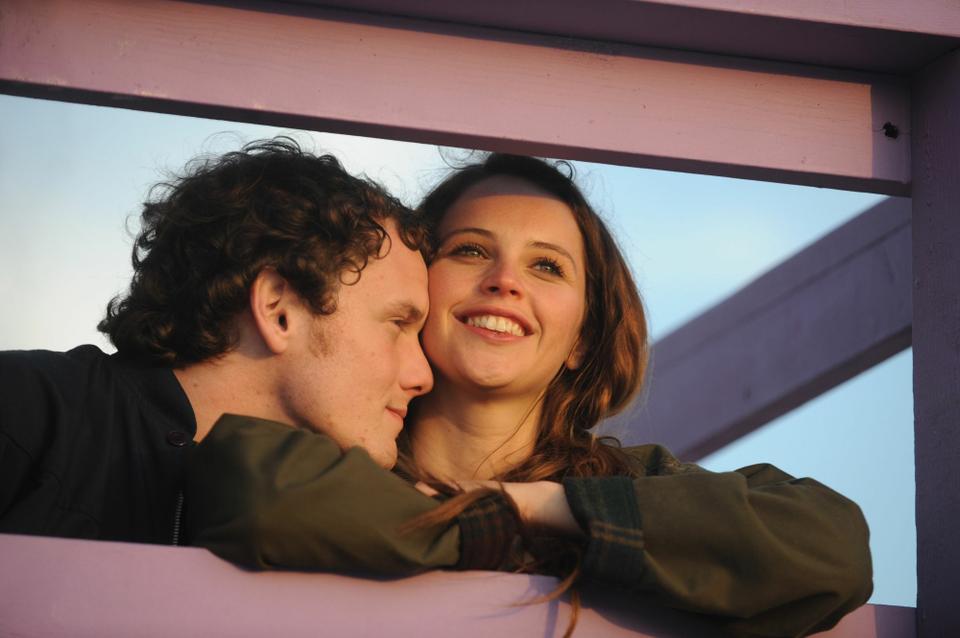 Lovers Jacob (Anton Yelchin) and Anna (Felicity Jones) struggle to keep their relationship alive in “Like Crazy.”