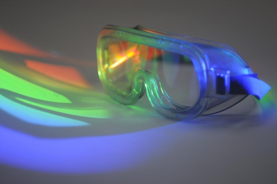 Students in LSPA visited UHS after observing DNA samples placed by using UV light without goggles. Instructors may be revising lab procedure as a result.