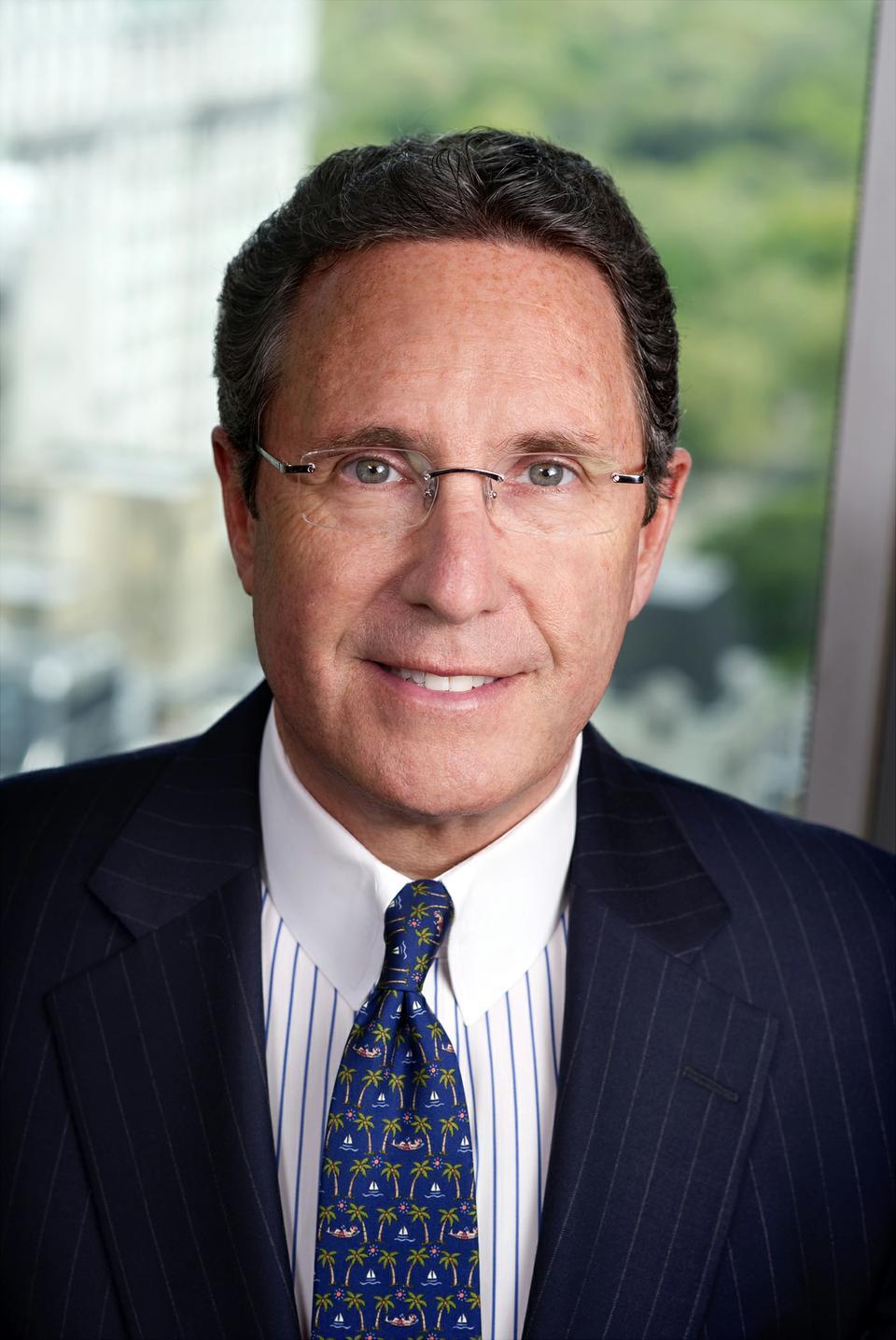 Due to the recent donation of Andrew L. Farkas '82,
New College Theater now bears the name Farkas
Hall.