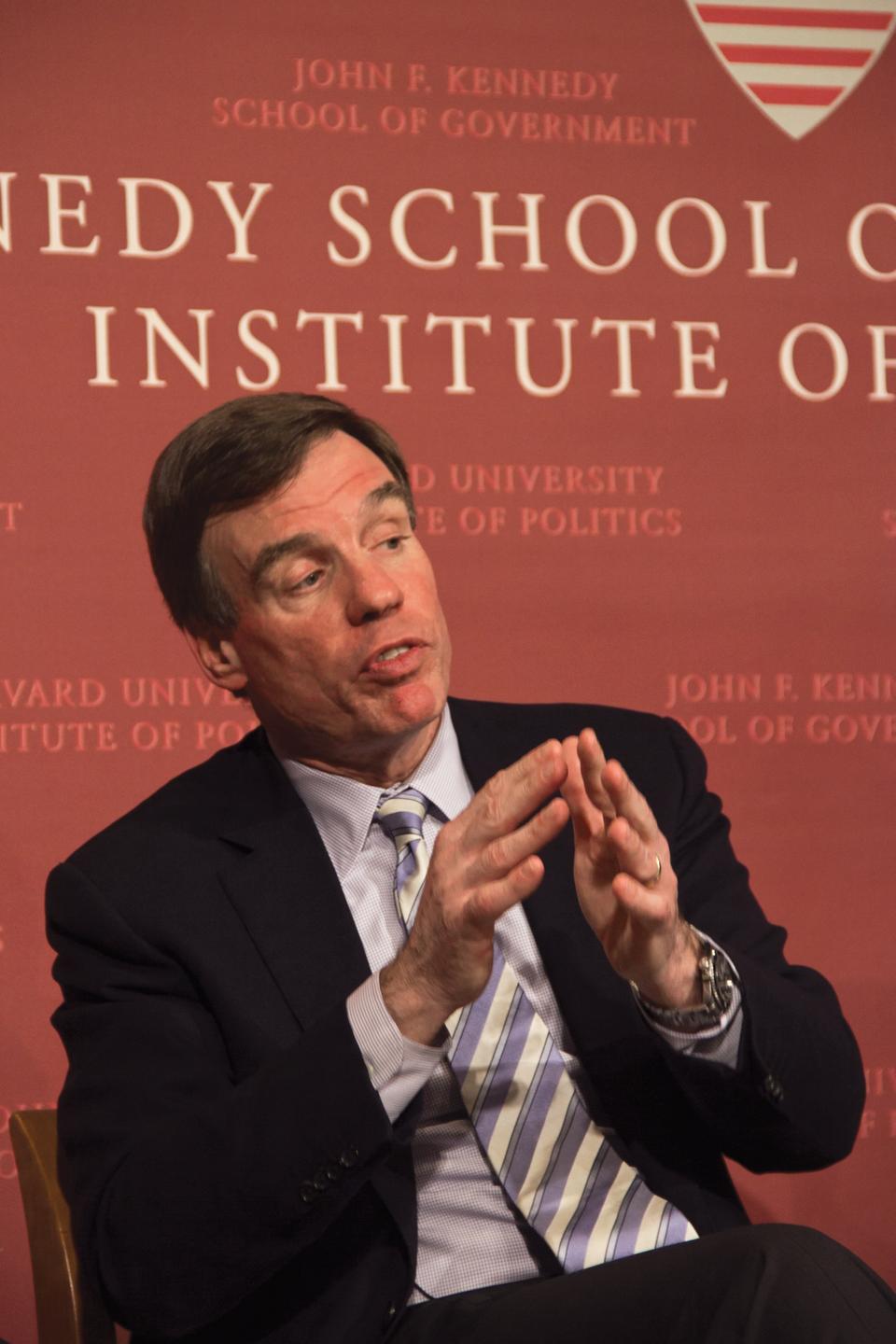 Senator Mark Warner (D-VA) discusses US debt reduction options at the IOP Forum Event titled, “Fiscal 911: Washington to the Rescue?”