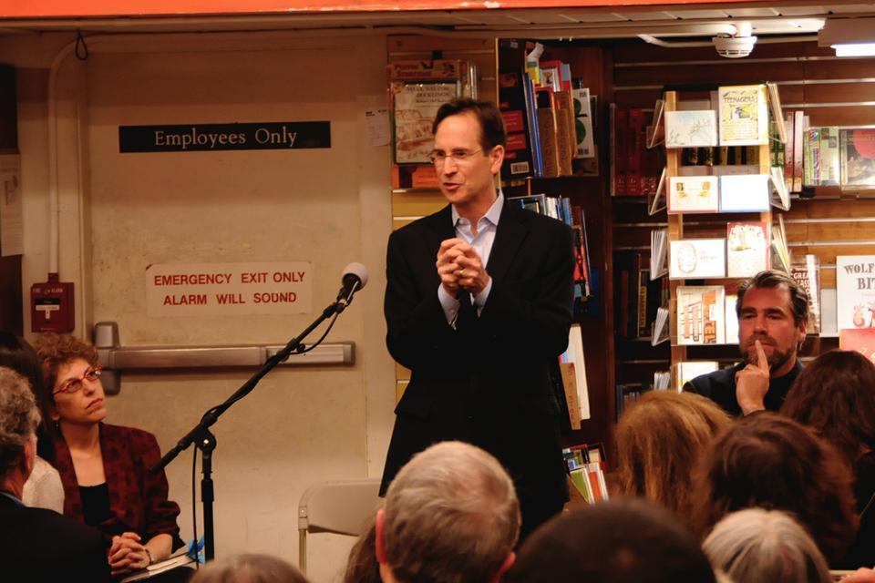 Philip F. Bennett '81, former editor of Anthony Shadid at The Washington Post, speaks of Shadid at the Harvard Book Store.  Bennett currently works at Frontline. 
