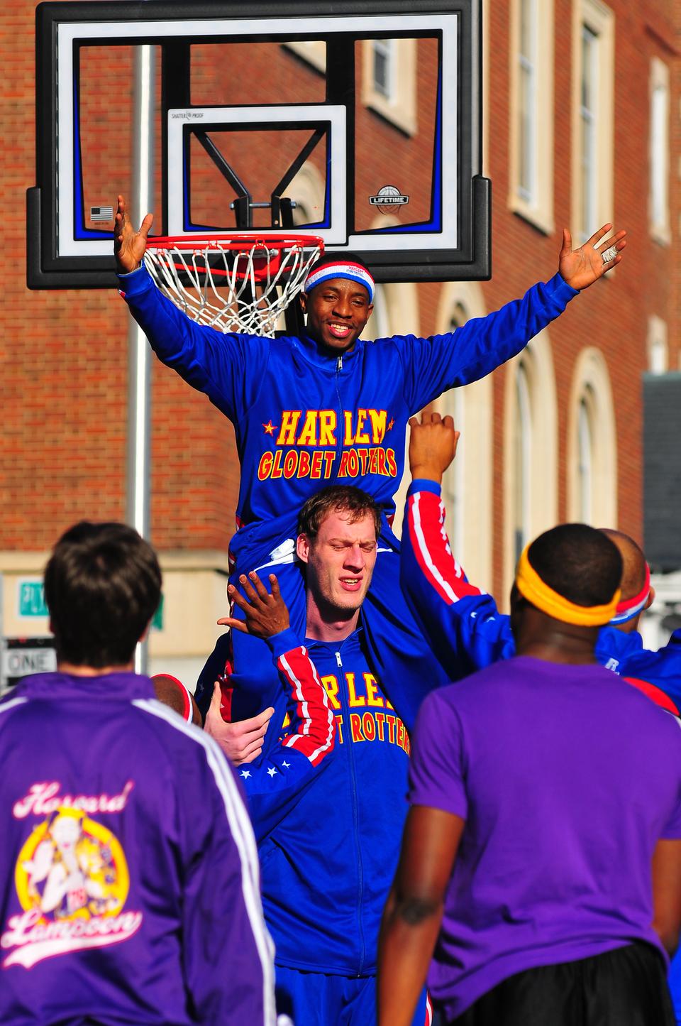The Harlem Globetrotters faced the Lampoon, a semi-secret Sorrento Square social organization that used to occasionally publish a so-called humor magazine.