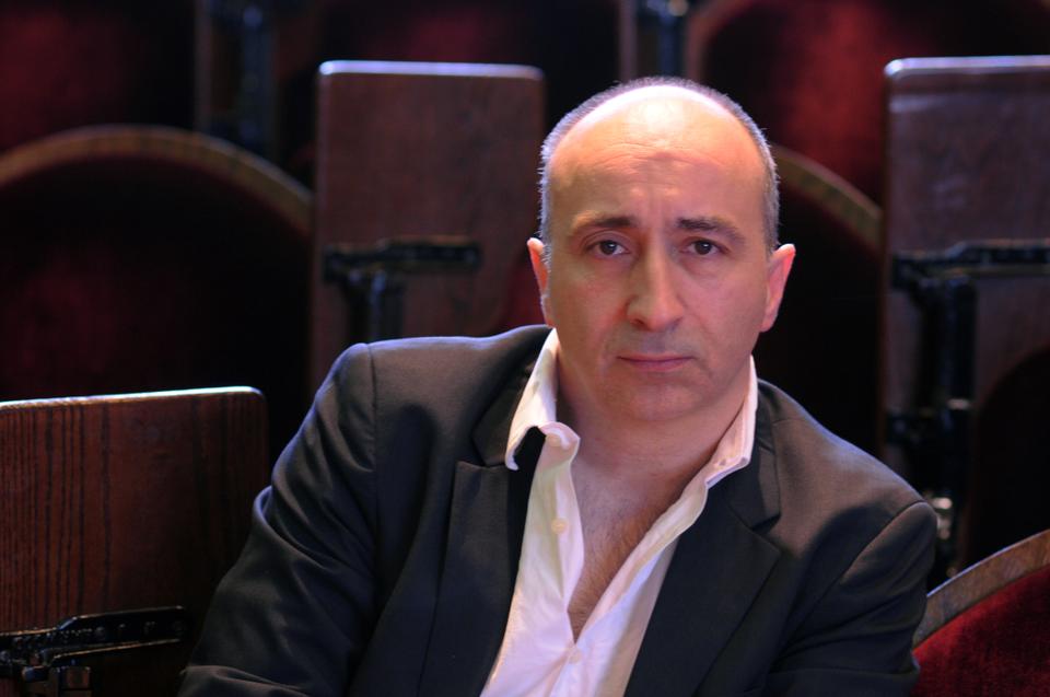 Harvard English professor James Wood is designated a fellow of the Royal Society of Literature. He joins a list of other writers such as J. K. Rowling. 