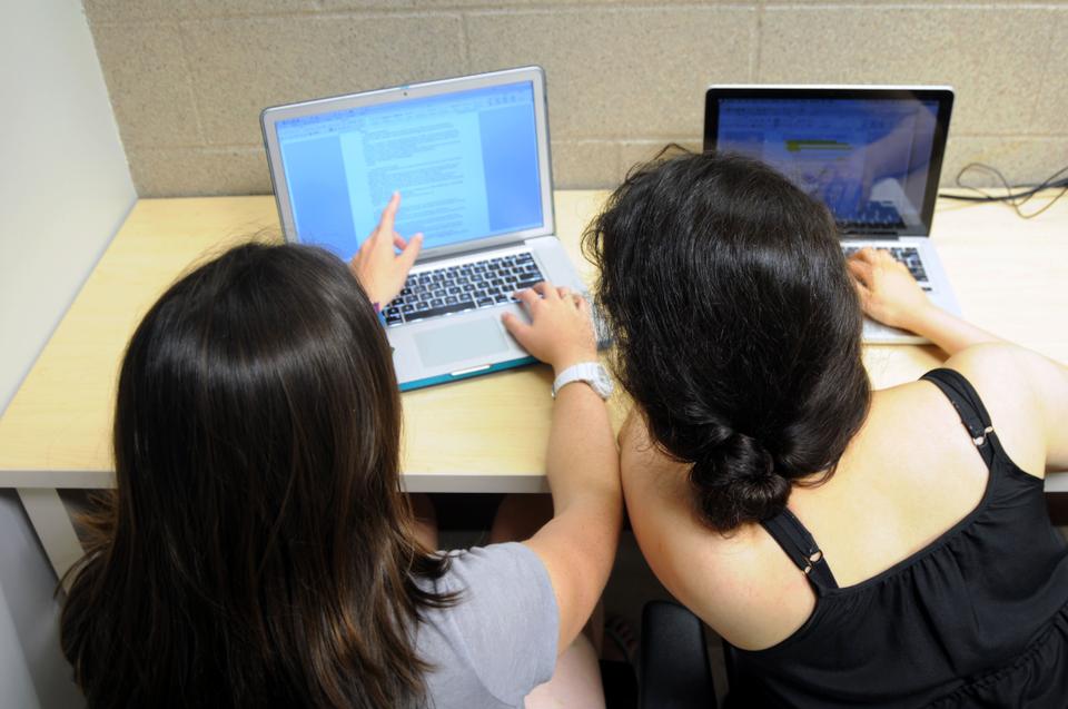 The University’s investigation of 125 students accused of plagiarism on a take-home final exam last spring has prompted many professors to redefine their policies on appropriate collaboration in the first days of class. 