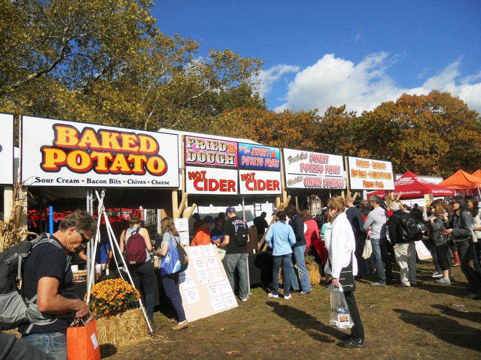 The changing leaves aren’t the only indication that fall is on the way. Hot apple cider, caramel covered apples, and fried dough are all perfect treats for a cool New England weekend. 