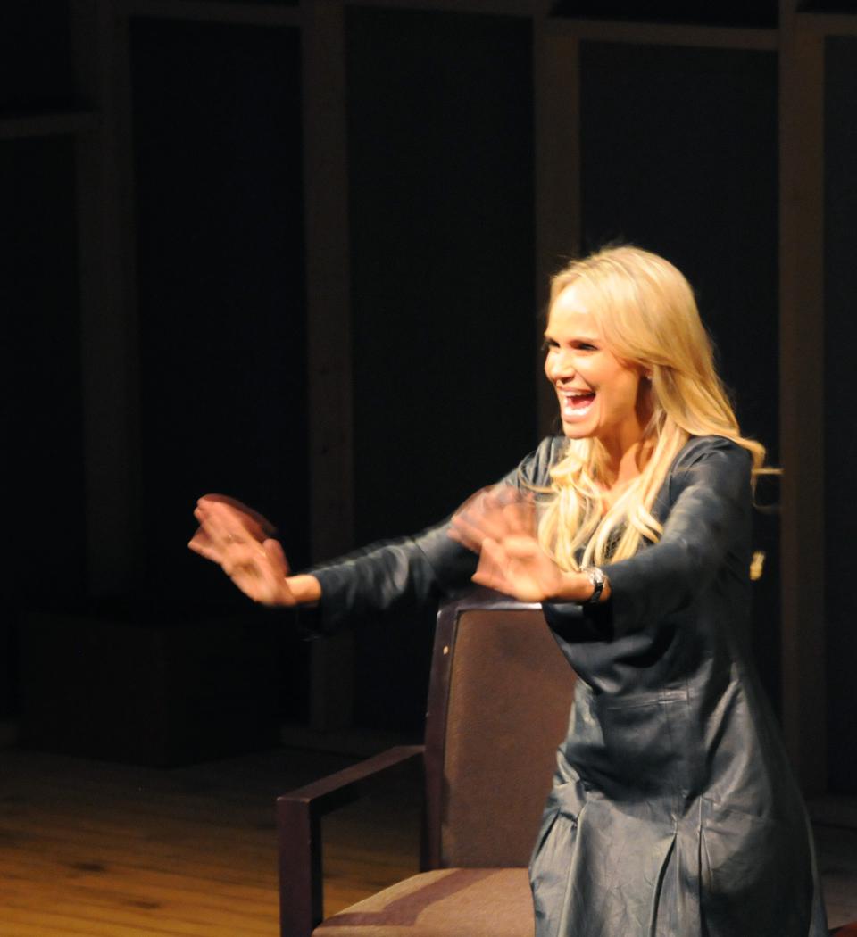 Broadway and Glee star, Kristin Chenoweth, arrives at Farkas Hall. During her interview, Chenoweth touched on everything from the seriousness of her job, to giving students relationship advice. 