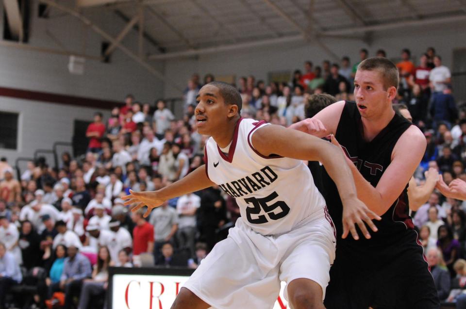 Sophomore center Kenyatta Smith had a breakout weekend for the Crimson as it hosted Penn and Princeton in Lavieties Pavilion. Scoring a career-high 20 points and recording a program-best 10 blocks, Smith was just one rebound shy of a triple-double against the Quakers on Friday night.