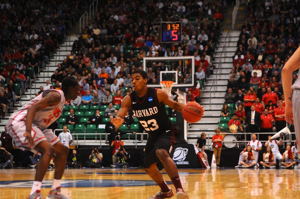 Sophomore wing Wesley Saunders scored a team-high 18 points in Harvard's 68-62 win over New Mexico on Thursday.