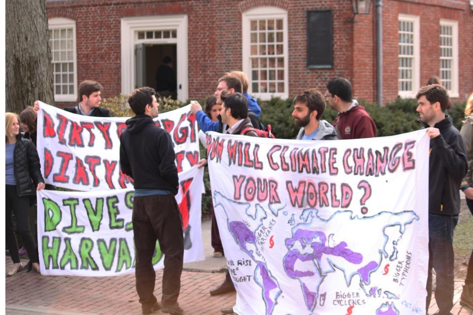 Thursday afternoon students assemble outside Massachusetts Hall to call for Harvard to divest from investments in Fossil Fuels.
