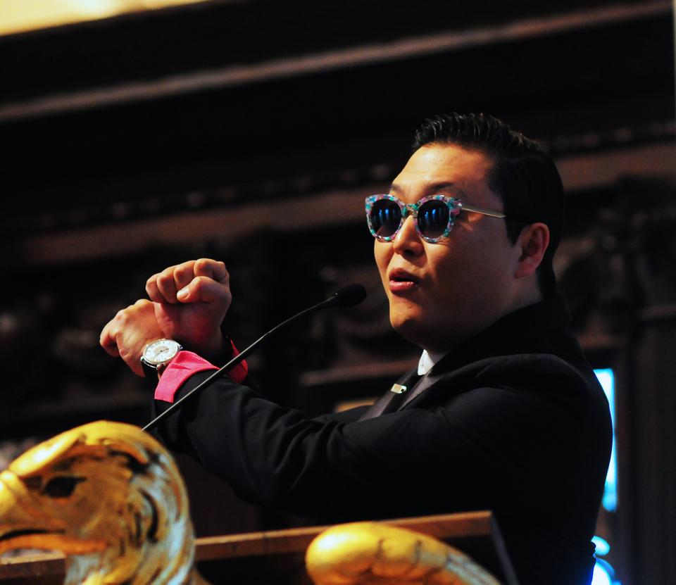 Korean pop star, Psy, visits Harvard on Thursday night.  The singer, famous for his YouTube hit Gangnam Style which has over one billion views, spoke about his worldwide rise to fame, and his future goals for his career.  He entertainted the audience with occasional dance moves and humorous stories.
