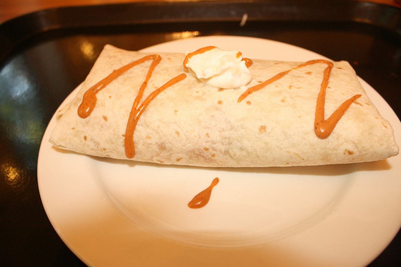 Garnish with chipotle mayo