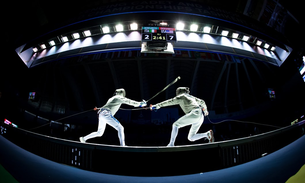 Dershwitz competes against Italy's Francesco Bonsanto at the Junior World Championships in Tashkent, Uzbekistan, on April 7.