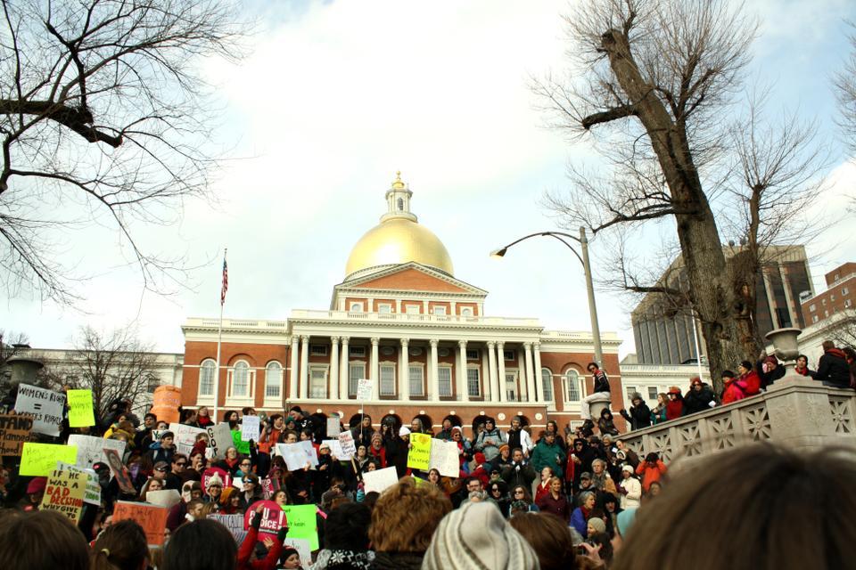 In 2006, members of the Radcliffe Union of Students joined local pro-choice activists in a walk to the Massachusetts State House to rally against Congress' slash of funding for women's health initiatives. 