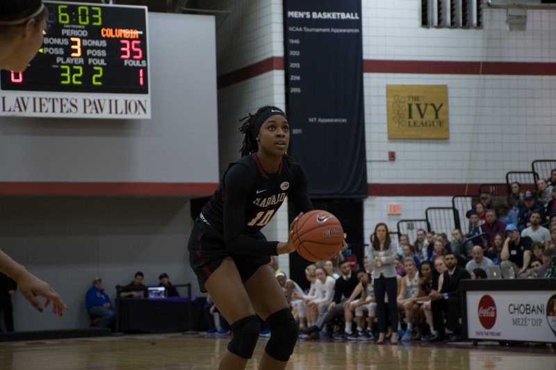 Co-captain Destiny Nunley ‘17 posted 17 points and 12 rebounds on Saturday night to lead Harvard over the visiting Brown squad. The Crimson’s fourth-quarter shutdown of the Bears offense allowed Harvard to pull away, placing the Crimson in prime position to contend for the 2016-17 Ivy League title.