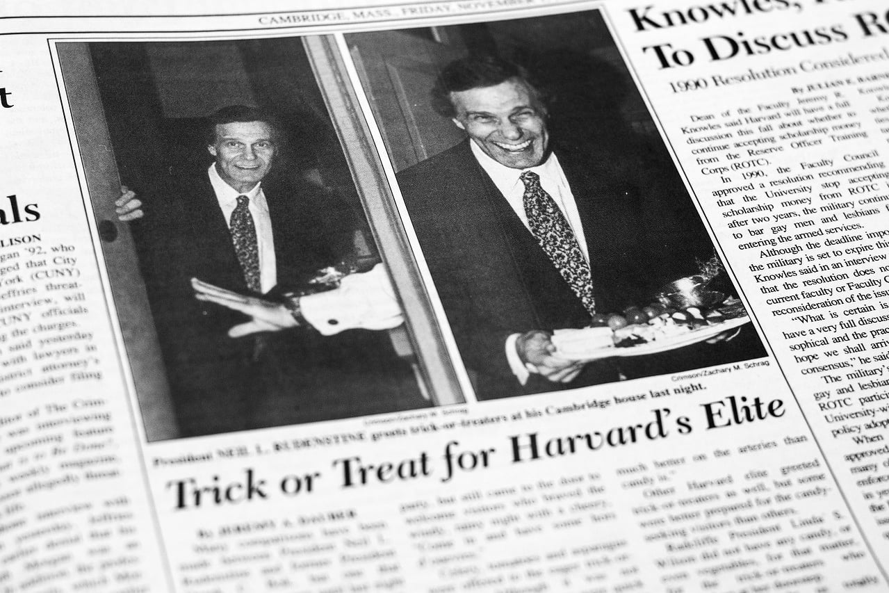 In contrast to Bok, who students criticized as being unapproachable, Rudenstine held open office hours and even a first-year dance.