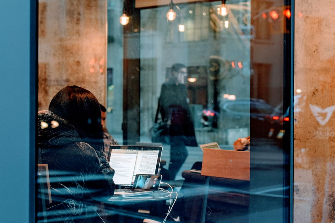 Are you the one on the phone with his LDR girl, or the one in the coffee shop with her Harvard boy?