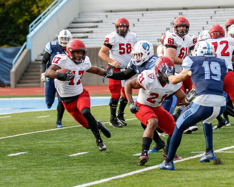 Junior wide receiver Justice Shelton-Mosley (17) surges past Columbia. Shelton-Mosley has averaged 43.1 yards per game this season, with a total of 388 yards to his name this season. 