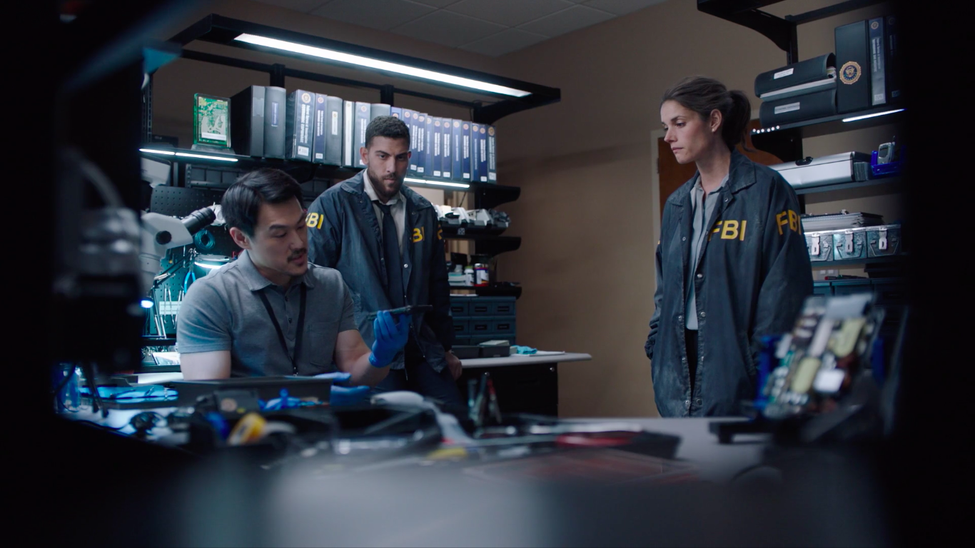 Maggie Bell (Missy Peregrym) and Omar Adom Zidan (Zeeko Zaki) are on the hunt for a bomber in “FBI” on CBS.