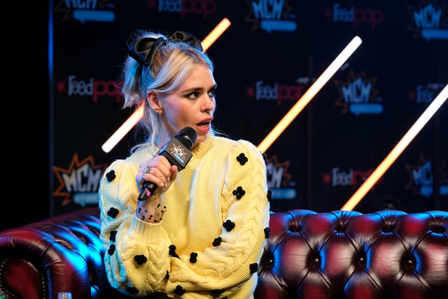 Billie Piper as Suzie in "I Hate Suzie."
