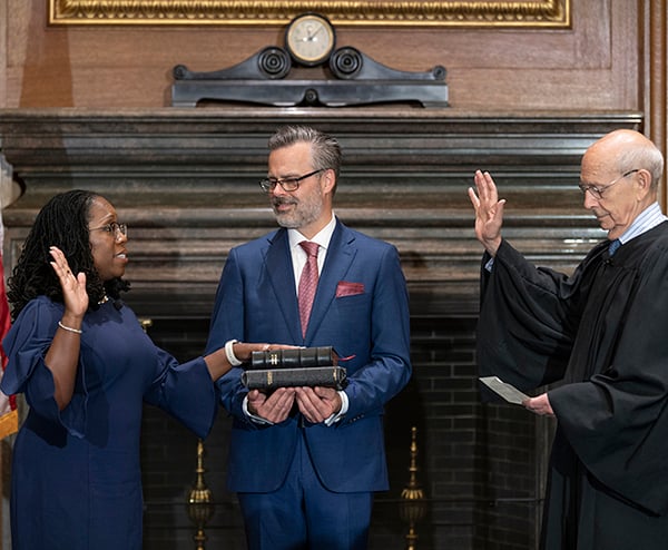 Justice Stephen G. Breyer administers the Judicial Oath to Judge Ketanji Brown Jackson '92 on June 30, 2022.