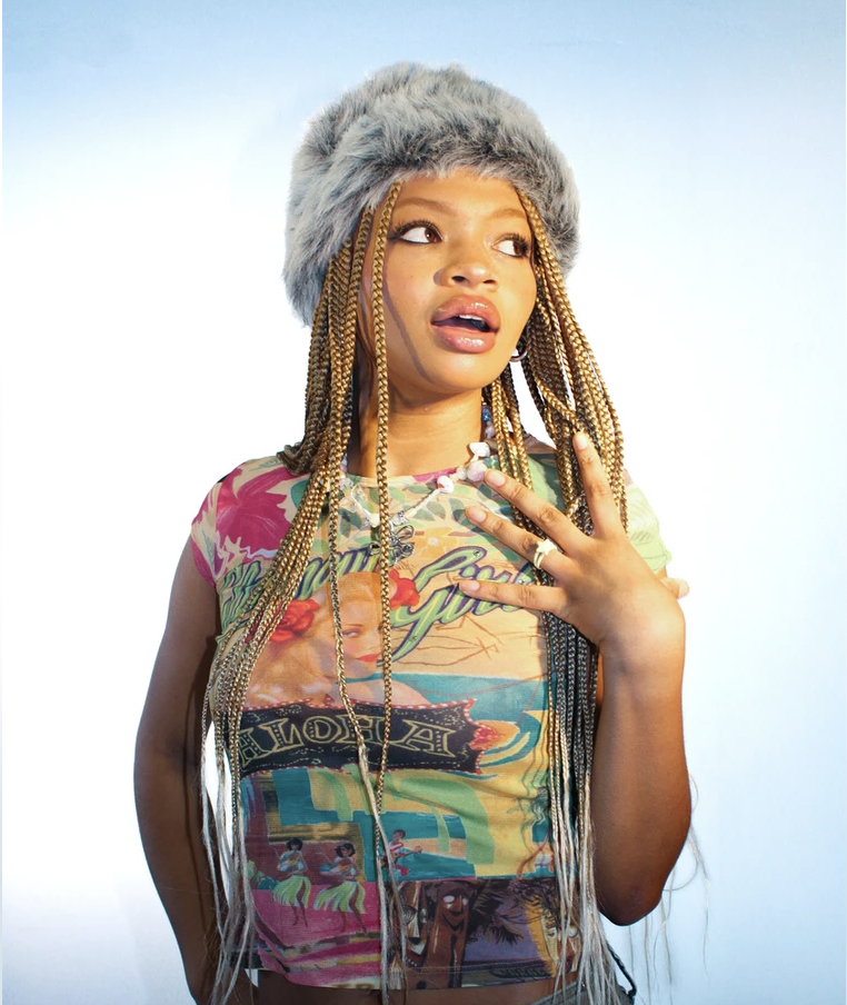 Soleil E. Golden '24, a neuroscience concentrator at Harvard College, has garnered a TikTok following of over 500,000 fans.
