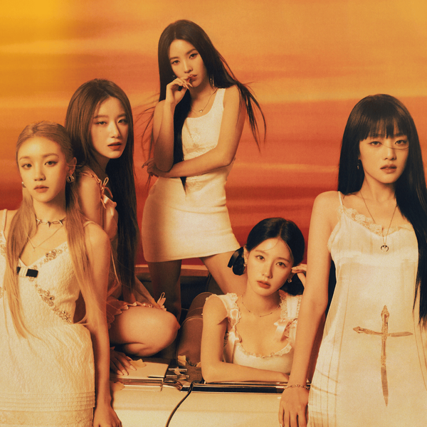Album artwork for (G)I-DLE's "HEAT" released Oct 6.