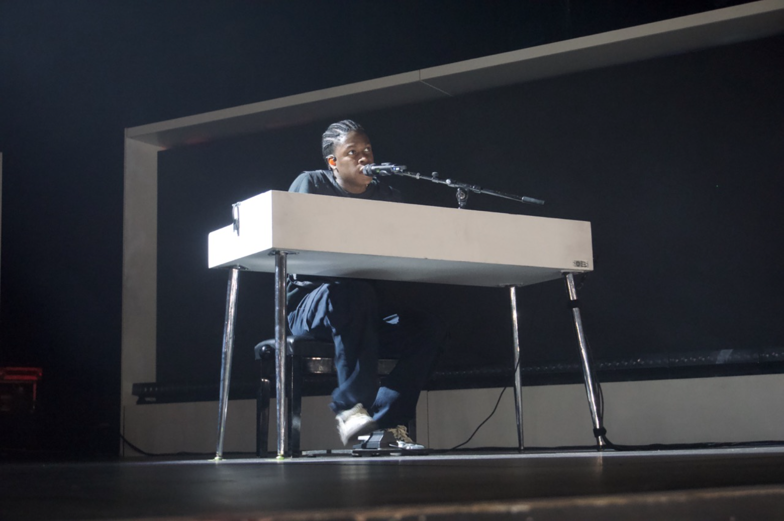 Daniel Caesar Concert Review: A Showcase of Musical Versatility | Arts ...