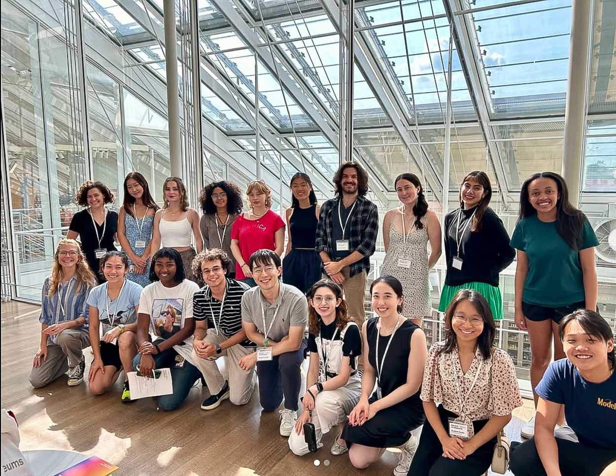The Ho Student Guides pose for a picture in the Harvard Art Museums.